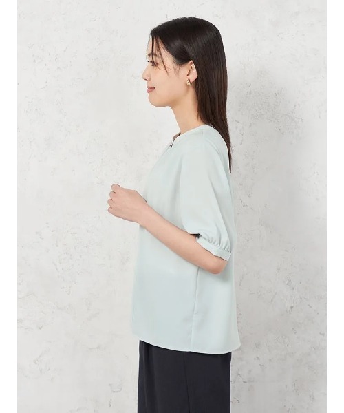 HARUYAMA(ハルヤマ)の「【UVカット】バンドカラ-ブラウス 5分袖 透けにくい ウォッシャブル SOFFICE(シャツ/ブラウス・レディース・ライトグレー/ライトグリーン/ホワイト・S/M/L/LL)」の7枚目の写真