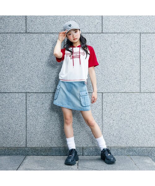 algy(アルジー)の「オーロラロゴラグランフーディー(パーカー・キッズ・レッド/サックスブルー/ブラック・X-SMALL/XX-SMALL/SMALL/MEDIUM)」の4枚目の写真