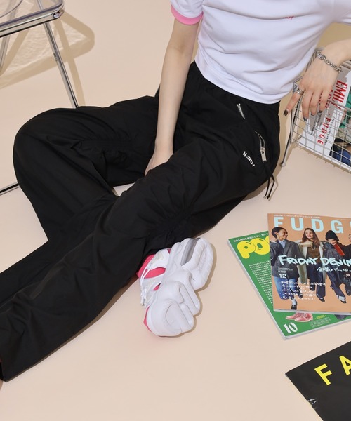 NERDY(ノルディ)の「ニーシャーリングウーブンパンツ(その他パンツ・メンズ・ブラック/ピンク/グレー・L/S/M)」の2枚目の写真