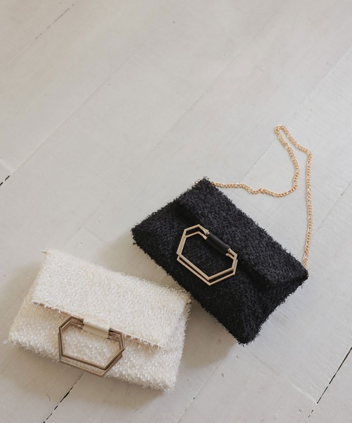 Dorry Doll（ドリードール）の「メタルバングルシャギーバッグ（ショルダーバッグ・レディース・ブラック/ベージュ・FREE）」の3枚目の写真