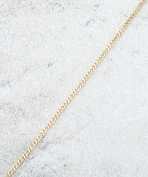 OPAQUE.CLIP（オペークドットクリップ）の「オーバルメタル×フェイクパール スライドネックレス（ネックレス・レディース・ゴールド/シルバー・00）」の7枚目の写真