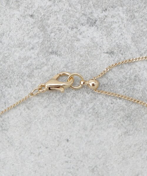 OPAQUE.CLIP（オペークドットクリップ）の「オーバルメタル×フェイクパール スライドネックレス（ネックレス・レディース・ゴールド/シルバー・00）」の8枚目の写真