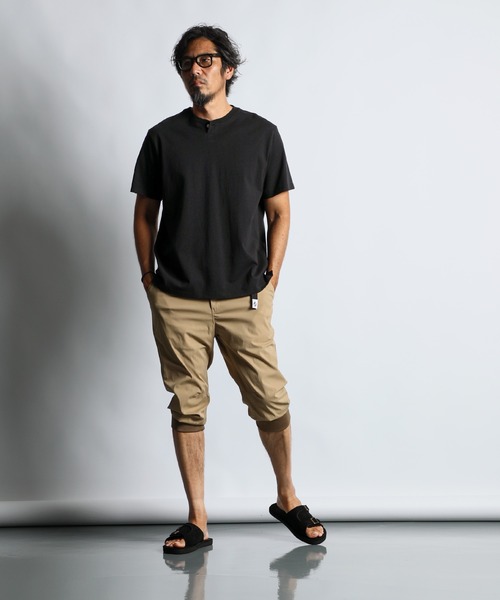 HALF LEG JOGGER PANTS：ストレッチナイロン クロップド丈