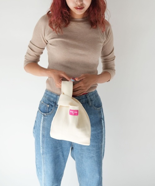 Port(ポート)の「【 Jelly moo / ジェリームー 】 ピンクタグ ニット ミニ トートバッグ / ハンドバッグ #(ハンドバッグ・レディース・ライトパープル/ホワイト/グリーン/レッド/ブラック・FREE)」の2枚目の写真
