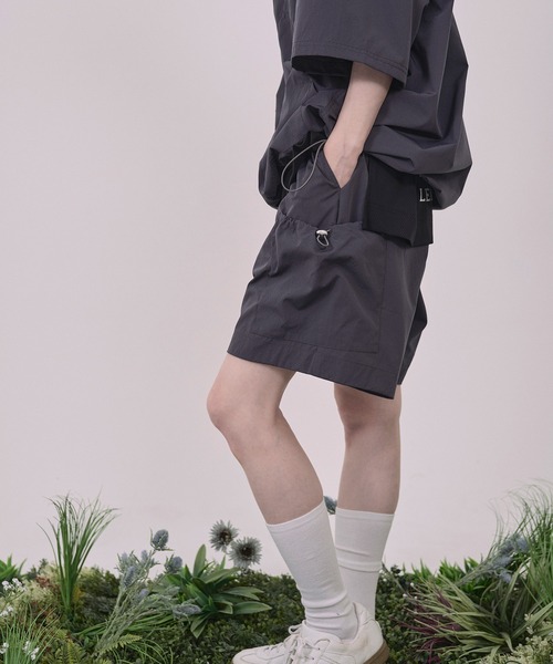 Nora Lily(ノラリリー)の「【Nora Lily】Drawcord Cubist Cargo Shorts(その他パンツ・メンズ・ダークグレー/パープル/カーキ/アイボリー・FREE)」の17枚目の写真