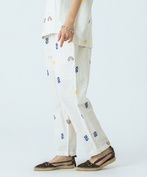 HLAADA(フラーダ)の「(HLAADA for ROSEBUD)EMBROIDERED PANTS(その他パンツ・レディース・ブラック/オフホワイト・ONE SIZE)」の4枚目の写真
