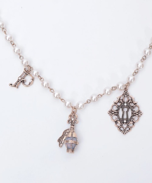 axes femme POETIQUE（アクシーズファムポエティック）の「ワンダーモチーフパールベルト（ベルト・レディース・ゴールド/アンティークゴールド・FREE）」の9枚目の写真