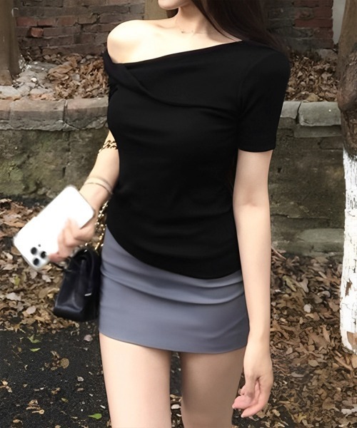 Miniministore(ミニミニストア)の「片方オフショルtシャツ レディース 半袖(Tシャツ/カットソー・レディース・ホワイト/ブラック/ネイビー/グレー・FREE)」の10枚目の写真