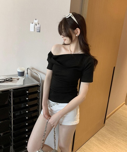 Miniministore(ミニミニストア)の「片方オフショルtシャツ レディース 半袖(Tシャツ/カットソー・レディース・ホワイト/ブラック/ネイビー/グレー・FREE)」の12枚目の写真