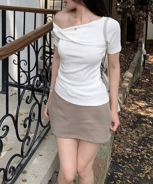 Miniministore(ミニミニストア)の「片方オフショルtシャツ レディース 半袖(Tシャツ/カットソー・レディース・ホワイト/ブラック/ネイビー/グレー・FREE)」の16枚目の写真