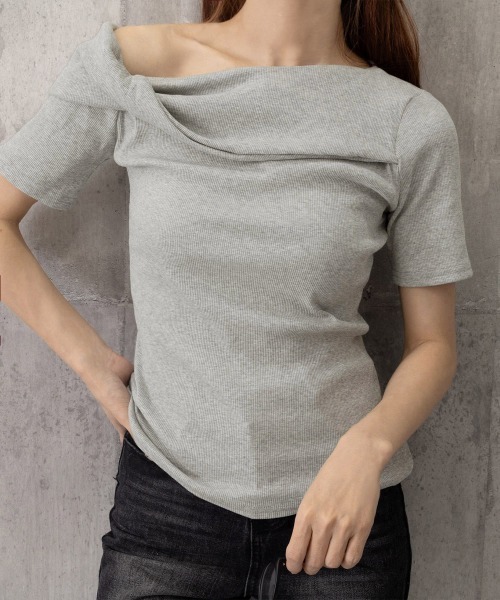 Miniministore(ミニミニストア)の「片方オフショルtシャツ レディース 半袖(Tシャツ/カットソー・レディース・ホワイト/ブラック/ネイビー/グレー・FREE)」の20枚目の写真