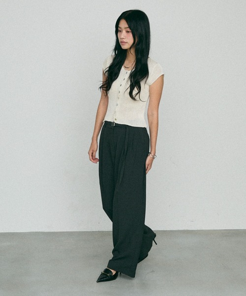 NUJOH(ヌゾ)の「knit Button Sleeve / ニット ボタン スリーブ(Tシャツ/カットソー・レディース・カーキ/ブラック/ベージュ・FREE)」の13枚目の写真