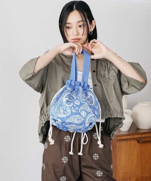 mili an deni(ミリアンデニ)の「バンダナ巾着バッグ(かごバッグ・レディース・ブラック/ブラウン/ブルー・F)」の19枚目の写真