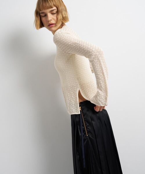 LANVIN en Bleu（ランバンオンブルー）の「シアーレースニット（ニット/セーター・レディース・レッド/ブラック/オフホワイト・38）」の15枚目の写真