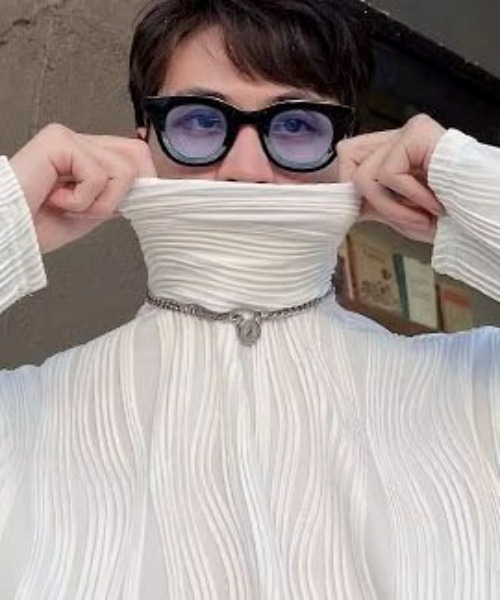 link lot(リンクロット)の「エンボスプリーツルーズシルエットタートルネックロンT(Tシャツ/カットソー・メンズ・ブラック/ダークグレー/ネイビー/ホワイト/ブラウン・M/L)」の10枚目の写真