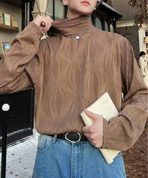 link lot(リンクロット)の「エンボスプリーツルーズシルエットタートルネックロンT(Tシャツ/カットソー・メンズ・ブラック/ダークグレー/ネイビー/ホワイト/ブラウン・M/L)」の22枚目の写真