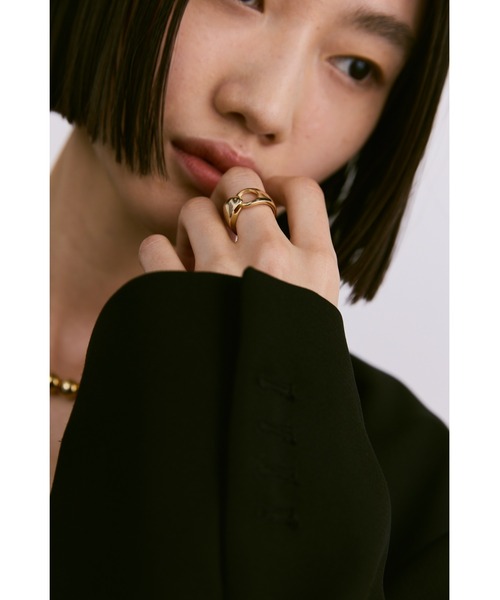 un/neu(アンノイ)の「ニュアンスサークルワイドリング(リング・レディース・ゴールド/シルバー・FREE)」の12枚目の写真