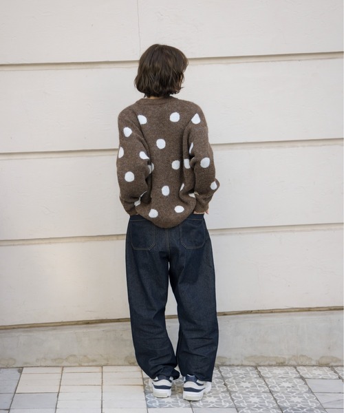 kaoyorinakami（カオヨリナカミ）の「dot logo knit / ドットロゴニット（ニット/セーター・メンズ・ブラウン/ネイビー・SMALL/MEDIUM/LARGE/X-LARGE）」の5枚目の写真