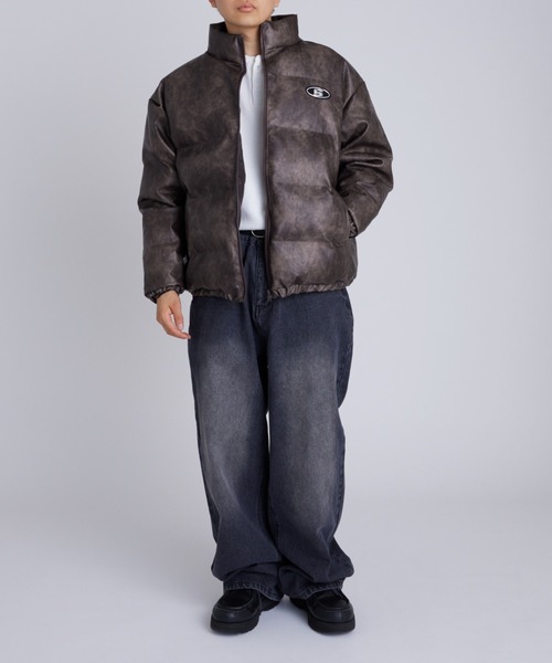 WHO'S WHO gallery（フーズフーギャラリー）の「【UNISEXS】Sロゴヴィンテージライクレザーブルゾン（ダウンジャケット/コート・レディース・ブラック/ブラウン・MEDIUM/LARGE）」の6枚目の写真