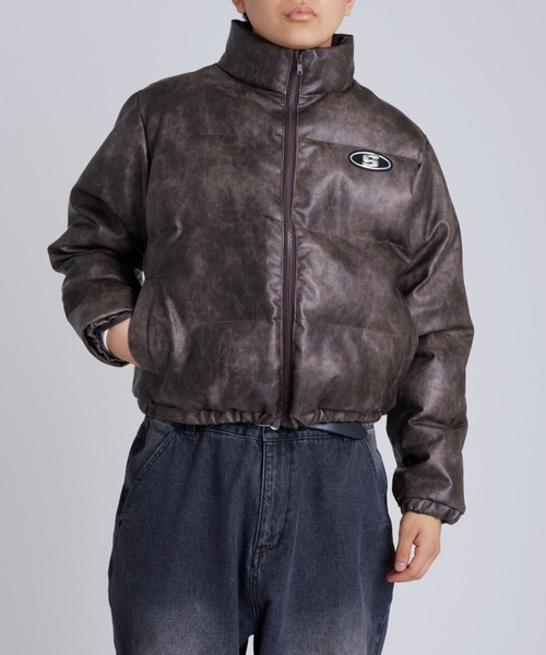 WHO'S WHO gallery（フーズフーギャラリー）の「【UNISEXS】Sロゴヴィンテージライクレザーブルゾン（ダウンジャケット/コート・レディース・ブラック/ブラウン・MEDIUM/LARGE）」の9枚目の写真
