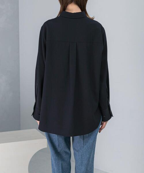 URBAN RESEARCH ROSSO WOMEN（アーバンリサーチ　ロッソ）の「イージーケアウーステッドシャツ（シャツ/ブラウス・レディース・ネイビー/バーガンディー・FREE）」の19枚目の写真