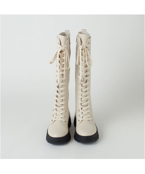 +diana（プラスダイアナ）の「【軽量】レースアップロングブーツ（ブーツ・レディース・ブラック/アイボリー・22.0cm/22.5cm/23.0cm/23.5cm/24.0cm/24.5cm/25.0cm/21.5cm/25.5cm）」の4枚目の写真
