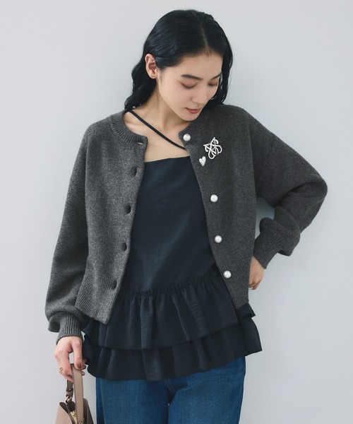 VIS（ビス）の「ハートアソートパール釦ラメミックスカーディガン/イージーケア・一部WEB限定カラー（カーディガン/ボレロ・レディース・チャコールグレー/ライトグレー/ブラック/ブルー/ダークパープル/ピンク系その他2/ブラウン系その他/レッド・FREE）」の13枚目の写真