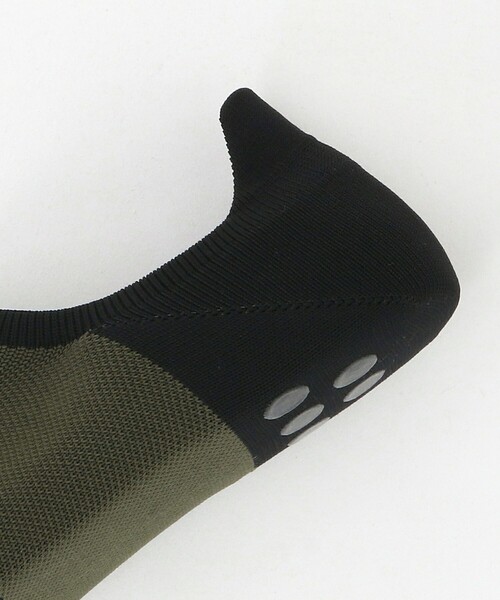 THE NORTH FACE（ザノースフェイス）の「＜THE NORTH FACE＞TNF ポータブル ソリッパー（ソックス/靴下・メンズ・レッド/イエロー/ブラック/オリーブ・L/M）」の14枚目の写真