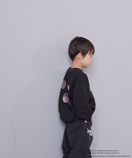 LOWRYS FARM（ローリーズファーム）の「ＮＡＳＡワッペンスウェット　593056（スウェット・キッズ・ブラック/ブルー/グレー・120cm/150cm/140cm/130cm/110cm）」の8枚目の写真