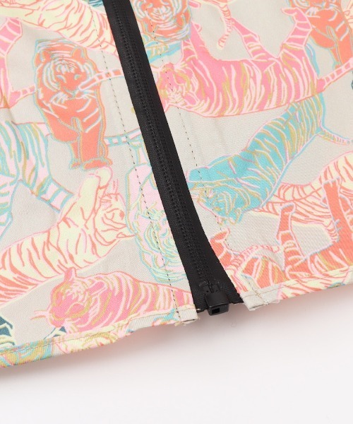 KiU（キウ）の「KiU キウ レインポンチョ 2ND（レインコート/ポンチョ・レディース・その他/その他4/カーキ/ブラック/アニマル/その他3/その他2/その他1/ライトグレー/レインボー/レオパード・FREE）」の20枚目の写真