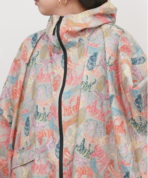KiU（キウ）の「KiU キウ レインポンチョ 2ND（レインコート/ポンチョ・レディース・その他/その他4/カーキ/ブラック/アニマル/その他3/その他2/その他1/ライトグレー/レインボー/レオパード・FREE）」の21枚目の写真