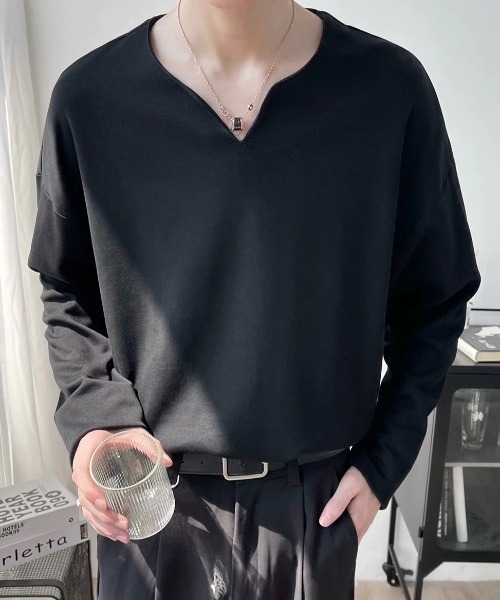 CELENA BEATS(セレナビーツ)の「スリット ネック デザイン カットソー(Tシャツ/カットソー・メンズ・ブラック/ホワイト・L/M)」の8枚目の写真