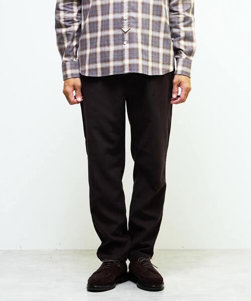 MEN'S MELROSE(メンズメルローズ)の「アクティブテックコーデュロイ ワンプリーツイージーテーパードパンツ(その他パンツ・メンズ・アイボリー/ブラック/ブラウン・2/3/4)」の4枚目の写真