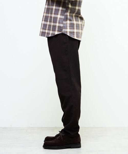 MEN'S MELROSE(メンズメルローズ)の「アクティブテックコーデュロイ ワンプリーツイージーテーパードパンツ(その他パンツ・メンズ・アイボリー/ブラック/ブラウン・2/3/4)」の21枚目の写真