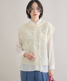 コード刺繍ベスト