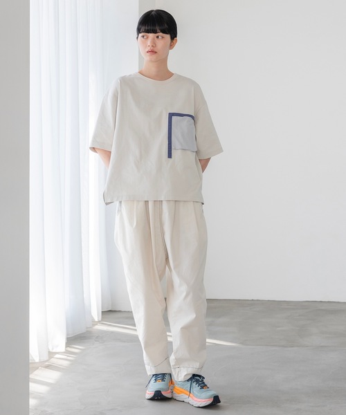 sneeuw（スニュウ）の「フレームプルオーバー（Tシャツ/カットソー・レディース・アイボリー/グレイッシュベージュ・1/3）」の3枚目の写真