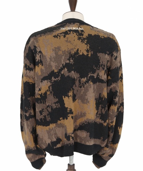 ADAM PATEK(アダムパテック)の「ADAMPATEK/mad embroidered fade knit cardigan/総柄刺繍入りカーディガン(カーディガン/ボレロ・メンズ・グレー系/ブラウン系・1/2)」の17枚目の写真