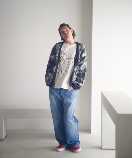 ADAM PATEK(アダムパテック)の「ADAMPATEK/mad embroidered fade knit cardigan/総柄刺繍入りカーディガン(カーディガン/ボレロ・メンズ・グレー系/ブラウン系・1/2)」の5枚目の写真
