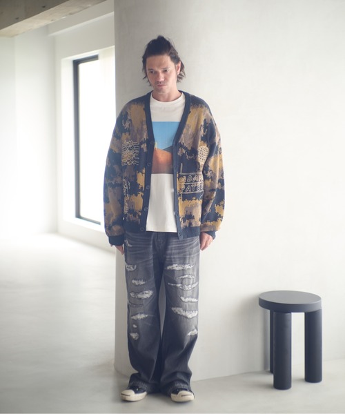 ADAM PATEK(アダムパテック)の「ADAMPATEK/mad embroidered fade knit cardigan/総柄刺繍入りカーディガン(カーディガン/ボレロ・メンズ・グレー系/ブラウン系・1/2)」の11枚目の写真