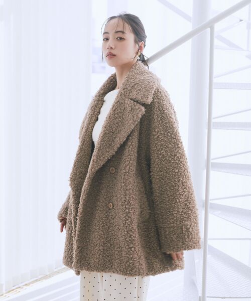 earth music&ecology（アースミュージックアンドエコロジー）の「【2025AW】ループファーコート（テーラードジャケット・レディース・アイボリー/グレイッシュベージュ/ピンクベージュ・FREE）」の12枚目の写真