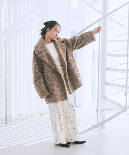 earth music&ecology（アースミュージックアンドエコロジー）の「【2025AW】ループファーコート（テーラードジャケット・レディース・アイボリー/グレイッシュベージュ/ピンクベージュ・FREE）」の15枚目の写真