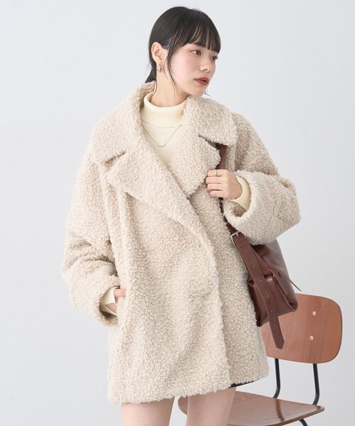 earth music&ecology（アースミュージックアンドエコロジー）の「【2025AW】ループファーコート（テーラードジャケット・レディース・アイボリー/グレイッシュベージュ/ピンクベージュ・FREE）」の21枚目の写真