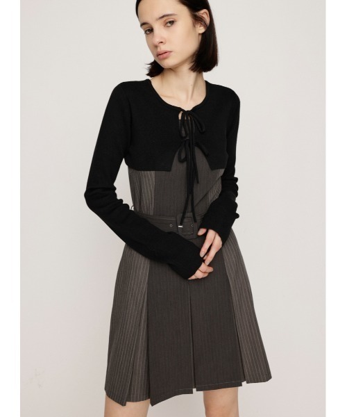 SLY（スライ）の「BOX PLEATS CAMI S/OP SET ボックスプリーツ ショート キャミワンピース セット 秋服 冬服（ワンピース・レディース・ベージュ系その他/グレー系その他2・1/2）」の2枚目の写真