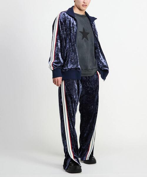 CONVERSE TOKYO（コンバーストウキョウ）の「STAR★ PRINT WASHED SWEAT（スウェット・メンズ・グレー/ブラック/オフホワイト・SMALL/LARGE）」の5枚目の写真