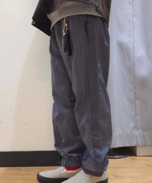 CAMP7（キャンプセブン）の「【CAMP7】ワッシャーナイロンサイドラインパンツ（シルエット/撥水加工/アクティブ/カジュアル）（その他パンツ・メンズ・ブラック/グレー・L/M/XL）」の18枚目の写真