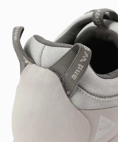 and wander（アンドワンダー）の「【and wander/アンドワンダー】ROA cingino（スニーカー・メンズ・ダークグレー/ホワイト・41/42/43）」の12枚目の写真