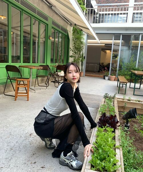 NICK&NICOLE(ニックアンドニコール)の「NICOLE MINIMAL LABEL SCOOP LS TOP_BLACK(Tシャツ/カットソー・レディース・その他・FREE)」の7枚目の写真