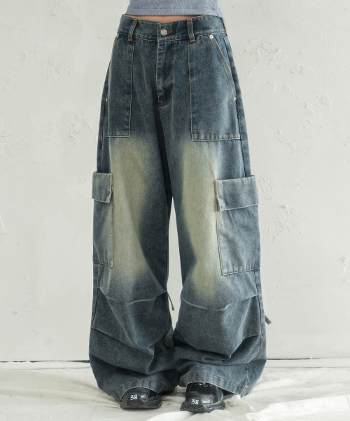 AVANDRESS（アバンドレス ）の「Accent Back String Pants CAMO（デニムパンツ・レディース・ダークグリーン・SMALL/MEDIUM/LARGE）」の5枚目の写真