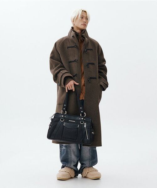 IUGAMAKARAS（イウガマカラス）の「Studded Nylon Shoulder Bag (Black)（ショルダーバッグ・レディース・その他・FREE）」の22枚目の写真