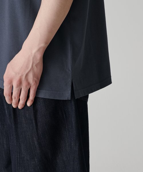MUSINSA STANDARD（ムシンサスタンダード）の「[クールタンダード] リラックスドスリーブレストップ [アイアングレー]（Tシャツ/カットソー・メンズ・その他・SMALL/MEDIUM/X-LARGE/XXX-LARGE/LARGE/XX-LARGE）」の6枚目の写真
